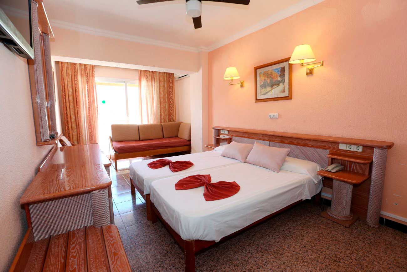 habitacion familia hotel manaus el arenal mallorca habitacion familia hotel manaus el arenal mallorca