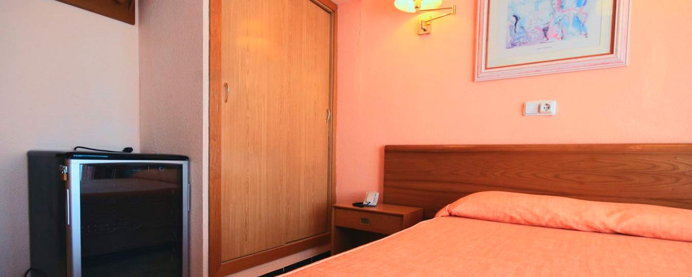 single room hotel manaus playa de palma mallorca